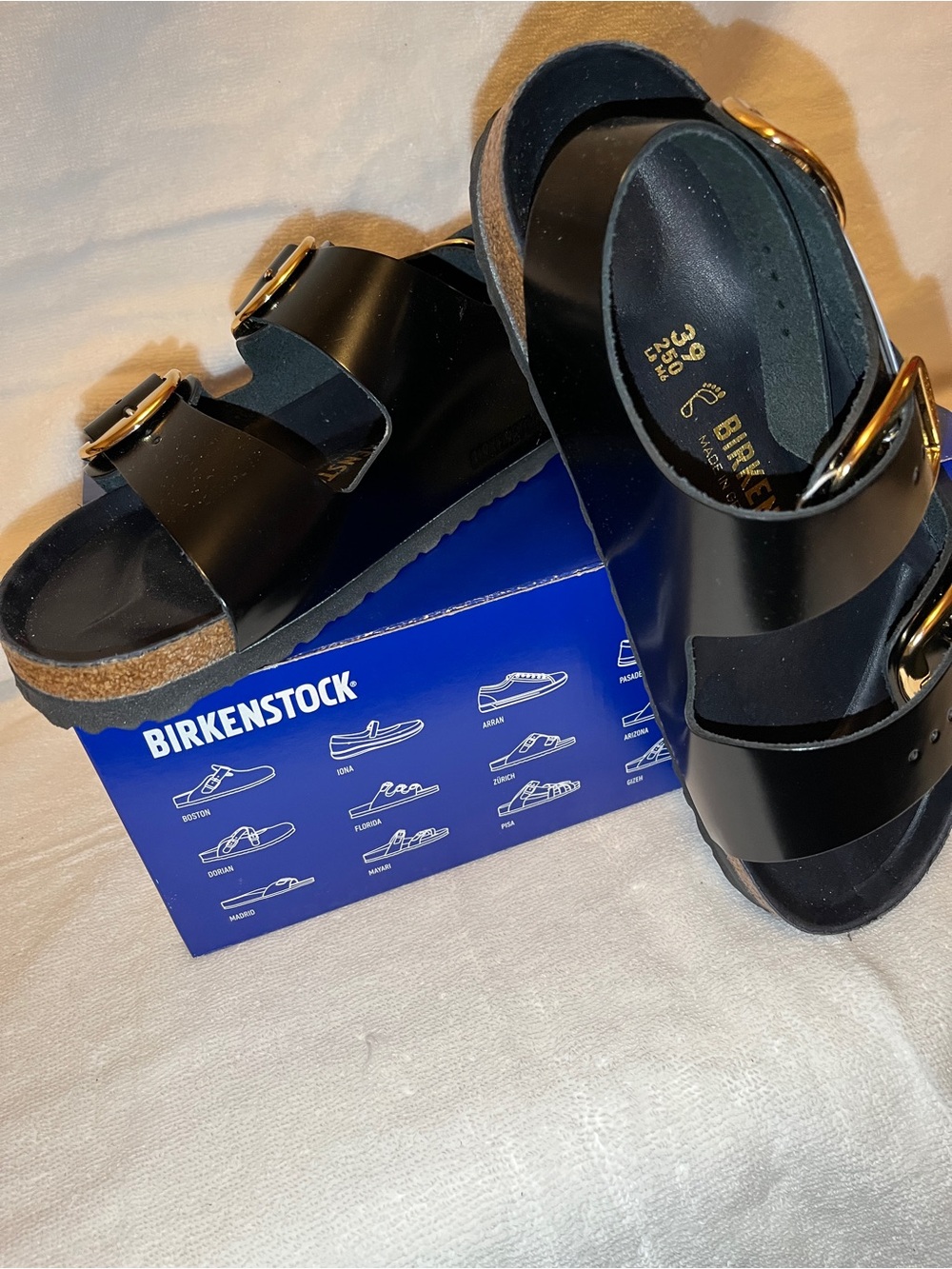 NWT - Birkenstock Milano Big Buckle Black Patent Leather Sandals - EU 39 - Picture 10 of 13